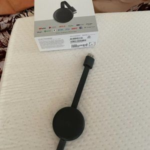 Google Chromecast unit